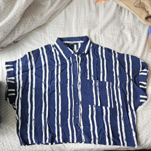4/$20 Navy Blue Striped Button Down Cropped Shirt - Picture 1 of 6